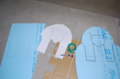 making the head piece for an Egyptian pharaoh