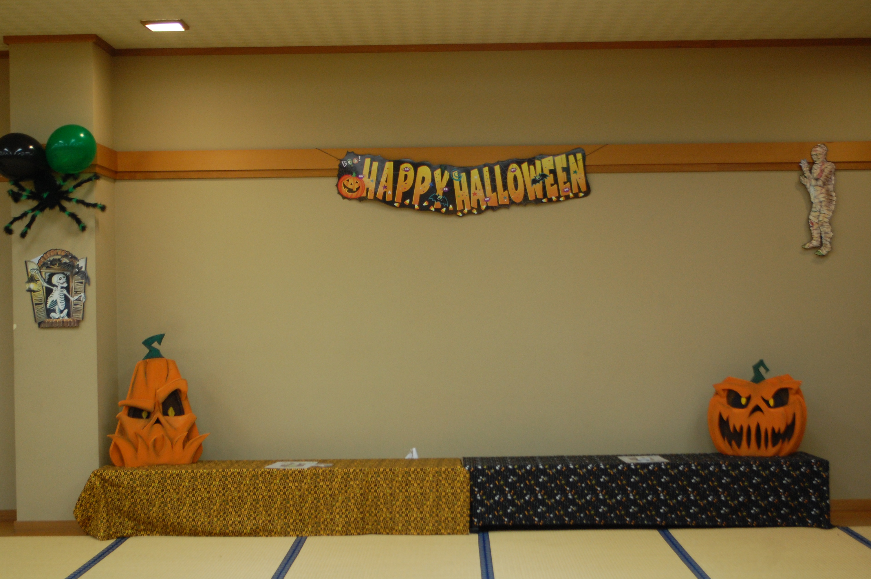 2015 Halloween Party - Frankenstein's Laboratory Theme 100