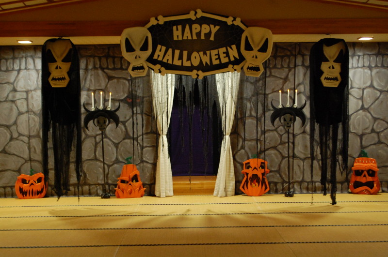 2017 Halloween Party - Ghost Theme 3