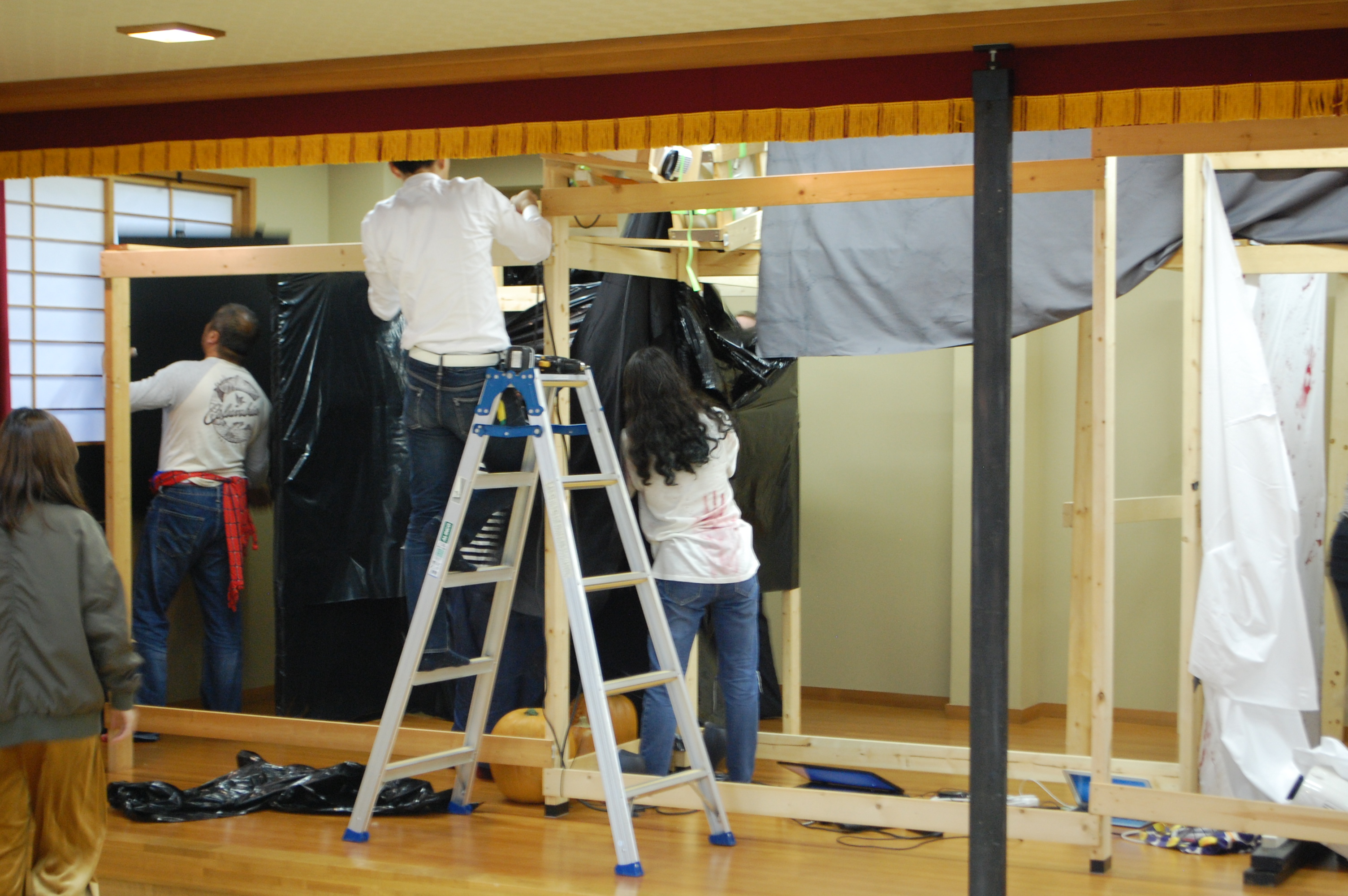 2018 Halloween Party - Zombie Apocalypse Theme 50